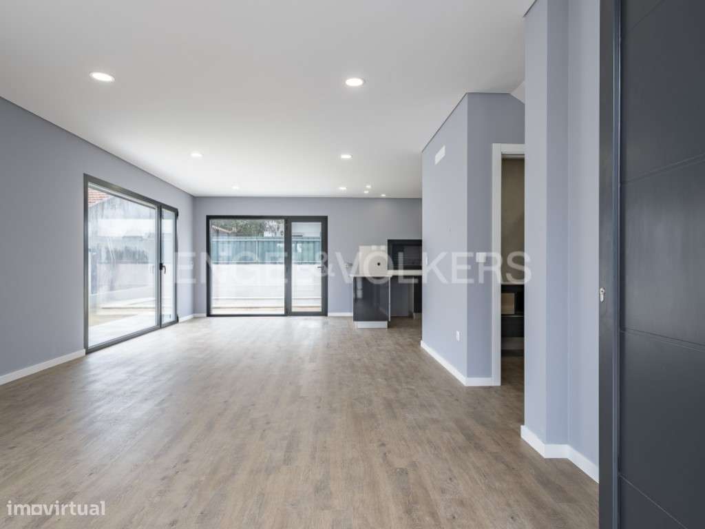 Moradia T4 com Piscina - Aroeira - Grande imagem: 5/52