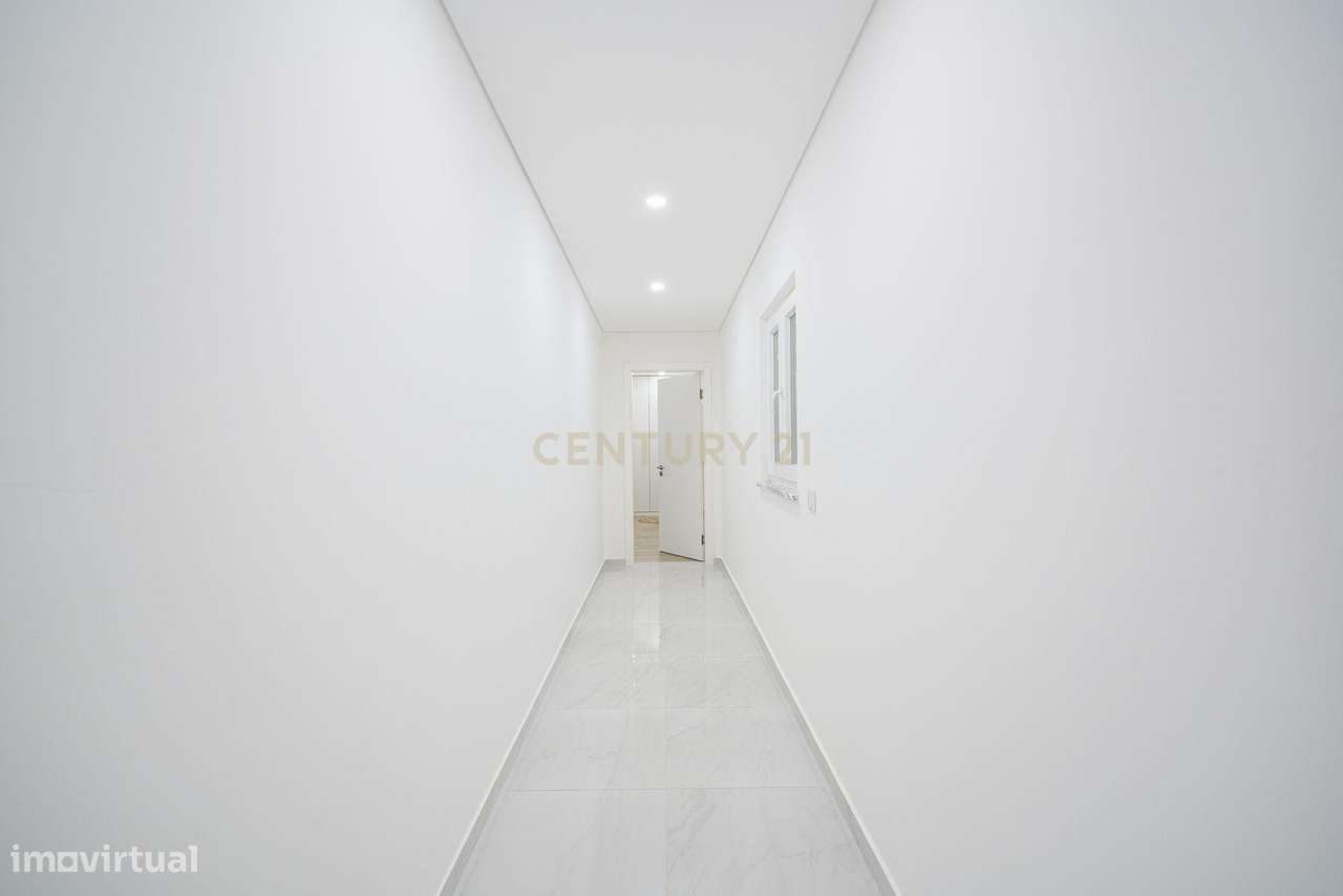 Moradia T4 + anexo T0 | Piscina Infinita | Estuário do Sado-27