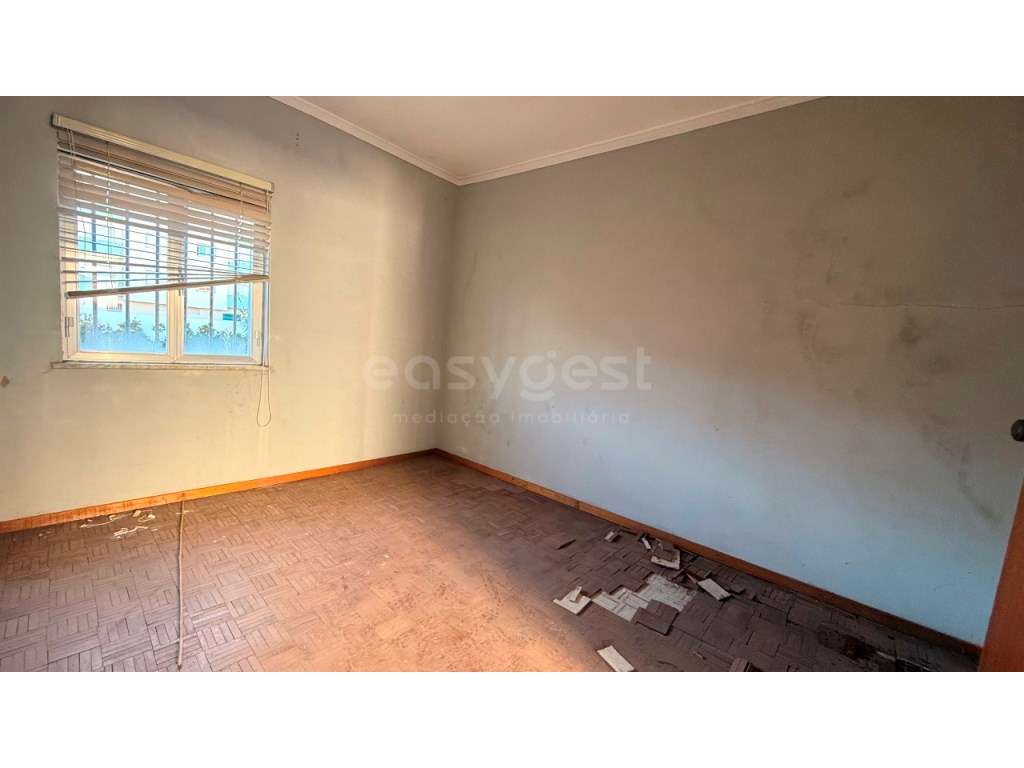 Prédio centro de Castelo Branco - Grande imagem: 3/19