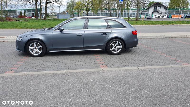 Audi A4 Avant 2.0 TFSI quattro Attraction - 12