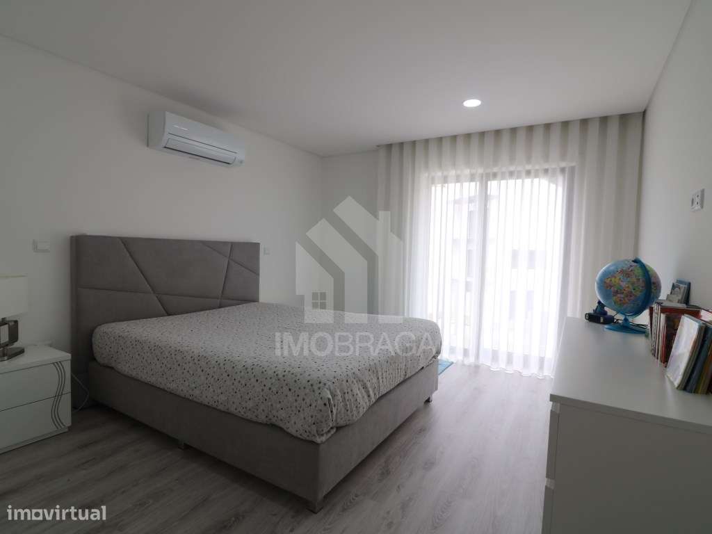 Venda Moradia Banda T3, em Esporões, Braga-36