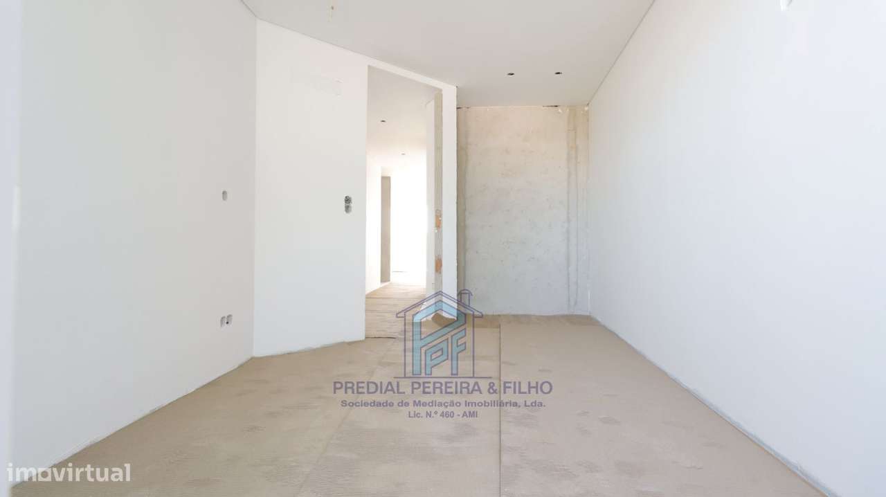 Apartamento T2 Novo - Rio Tinto /  Centro/Junto Continente e Lidl-16