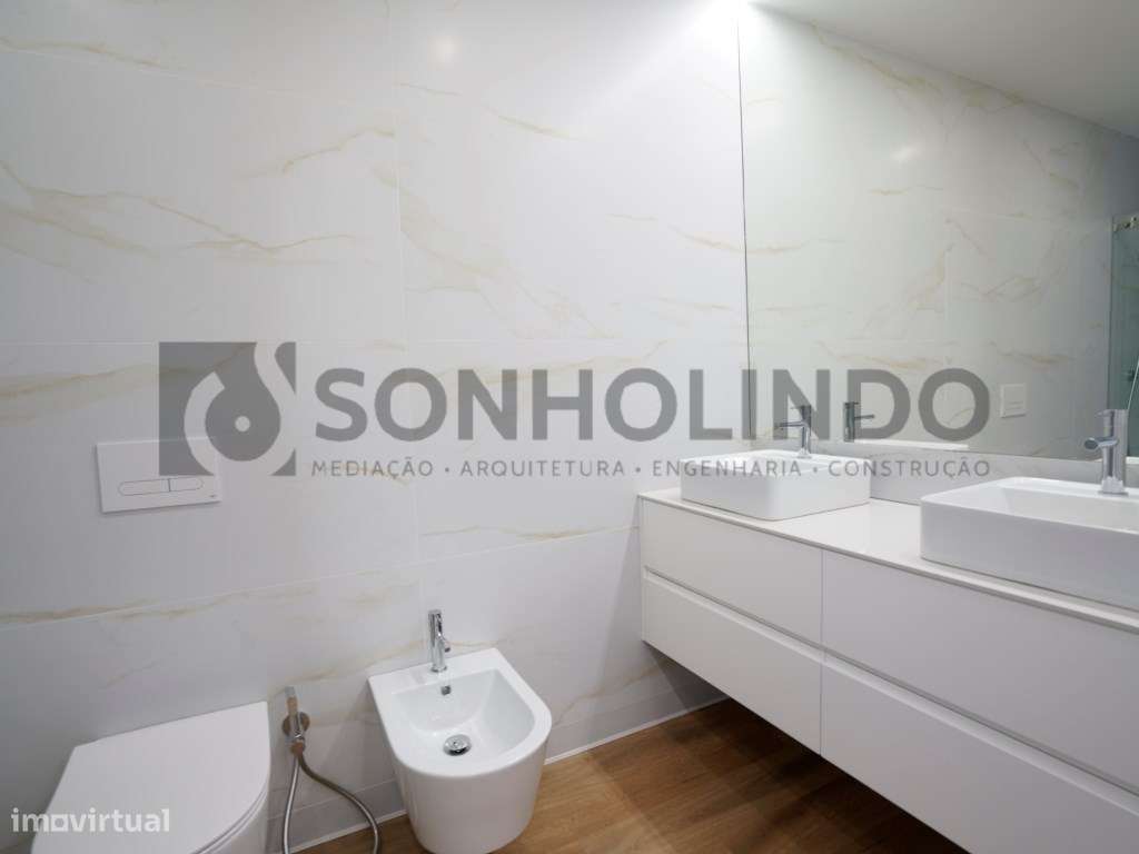 Apartamento T4 + escritório com luz direta, terraço com 153,10m2 e ...-24