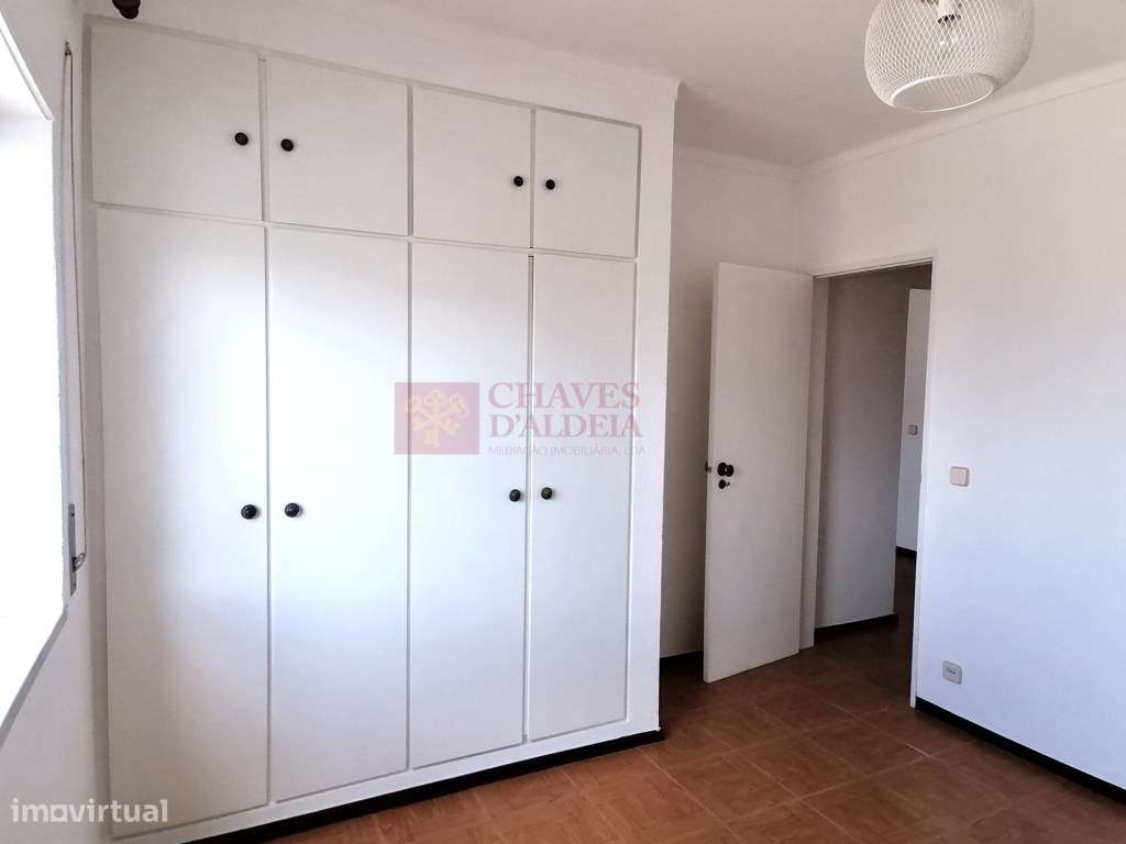 Ericeira - T2 no centro - Sem móveis - Grande imagem: 4/10