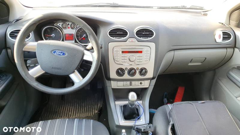 Ford Focus 1.8 TDCi Trend - 10