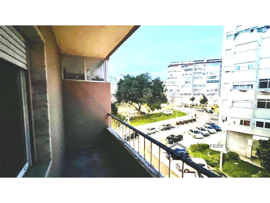 Apartamento T3, em Monte Abraão Queluz-5