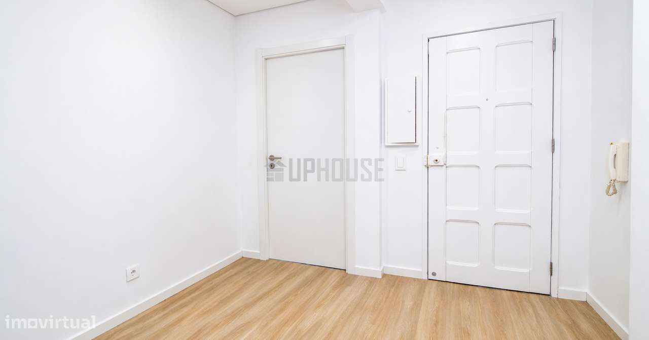 Apartamento T3 com Garagem, Totalmente Remodelado - Abraveses-3