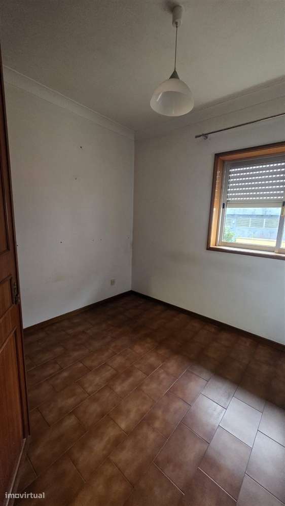 Moradia T3, de 4 frentes, em Arcozelo - Oportunidade Única!-32