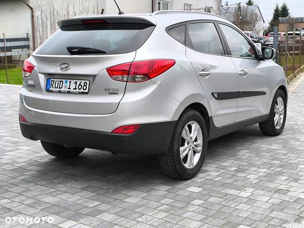 Hyundai ix35 1.7 CRDi 2WD Fifa World Cup Edition - 10