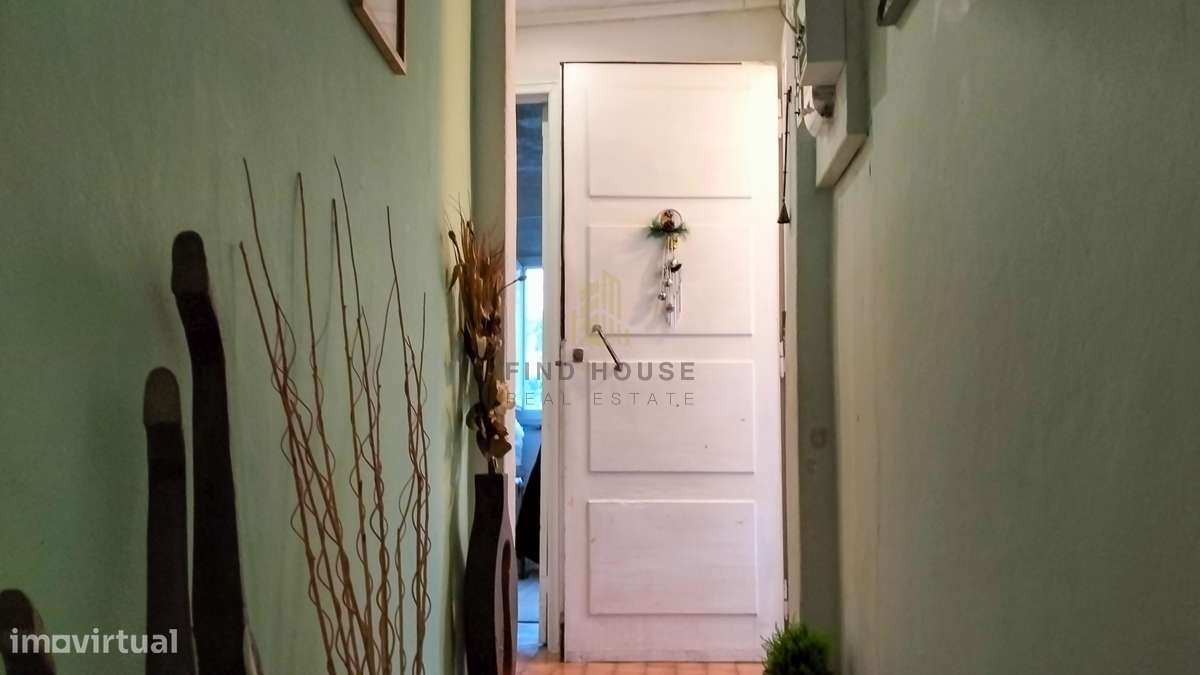 Vende-se Moradia T7 com 2 pisos e logradouro no Cadaval-23