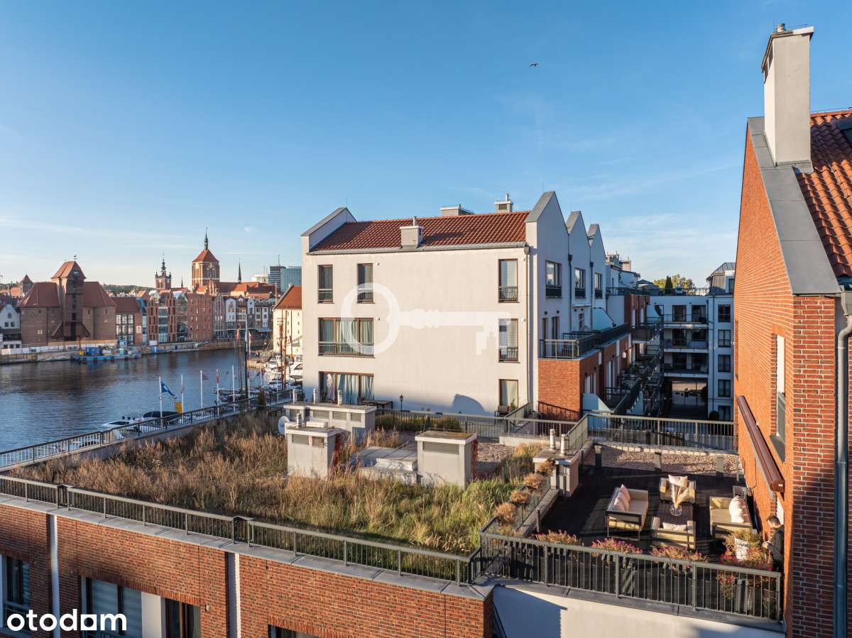 Cała kondygnacja | Przestronny widokowy  taras |-17