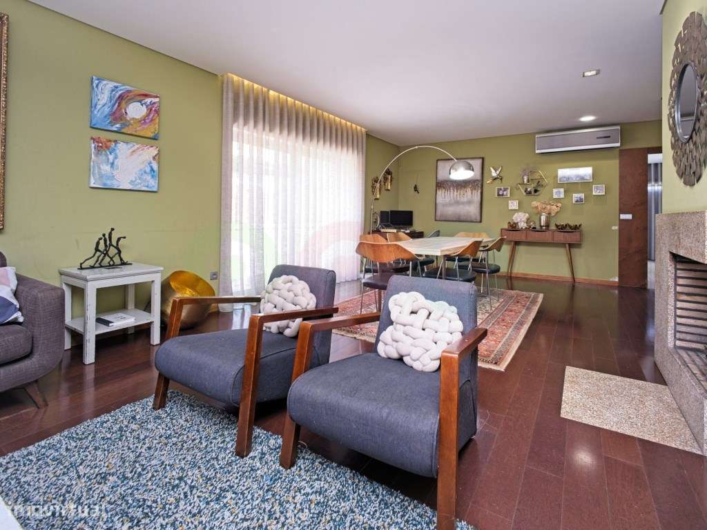 Moradia T3 em Vale S. Cosme- Piscina e jardim privativo-17