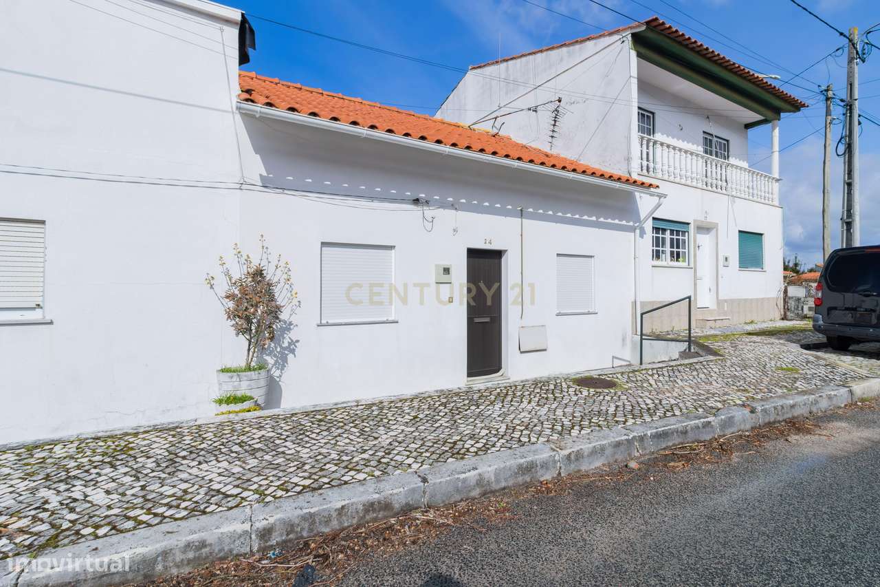 Moradia T3 Térrea Marinha Grande-24