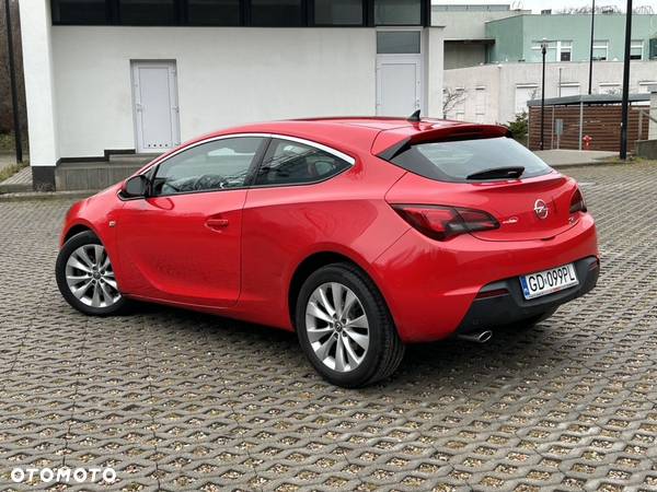 Opel Astra III GTC 1.6 T Cosmo - 6