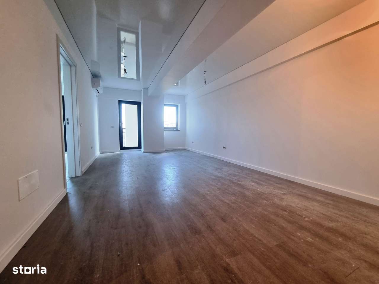 Adamant Towers | 1 camera | tip 1C | 46.4 mp | Sos Nicolina nr. 54 - Imagine principală: 2/19