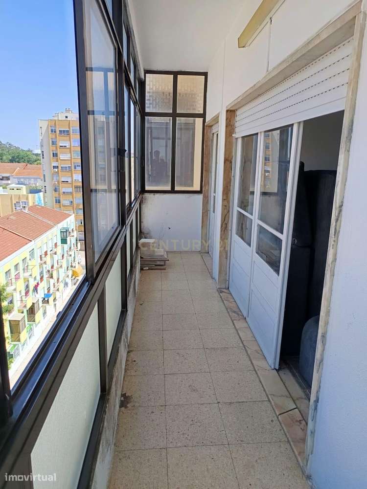 Apartamento T3 no Centro do Barreiro - Rua Miguel Bombarda-14