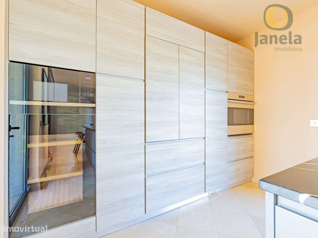 Encantadora Moradia T5 com vista Mar e Golfe, inserida num cenário ...-7