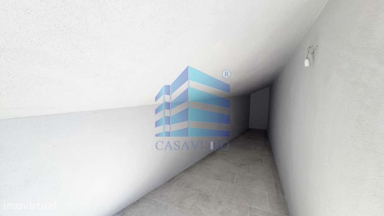 Apartamento T2 Duplex com terraço  centro de Esgueira-27