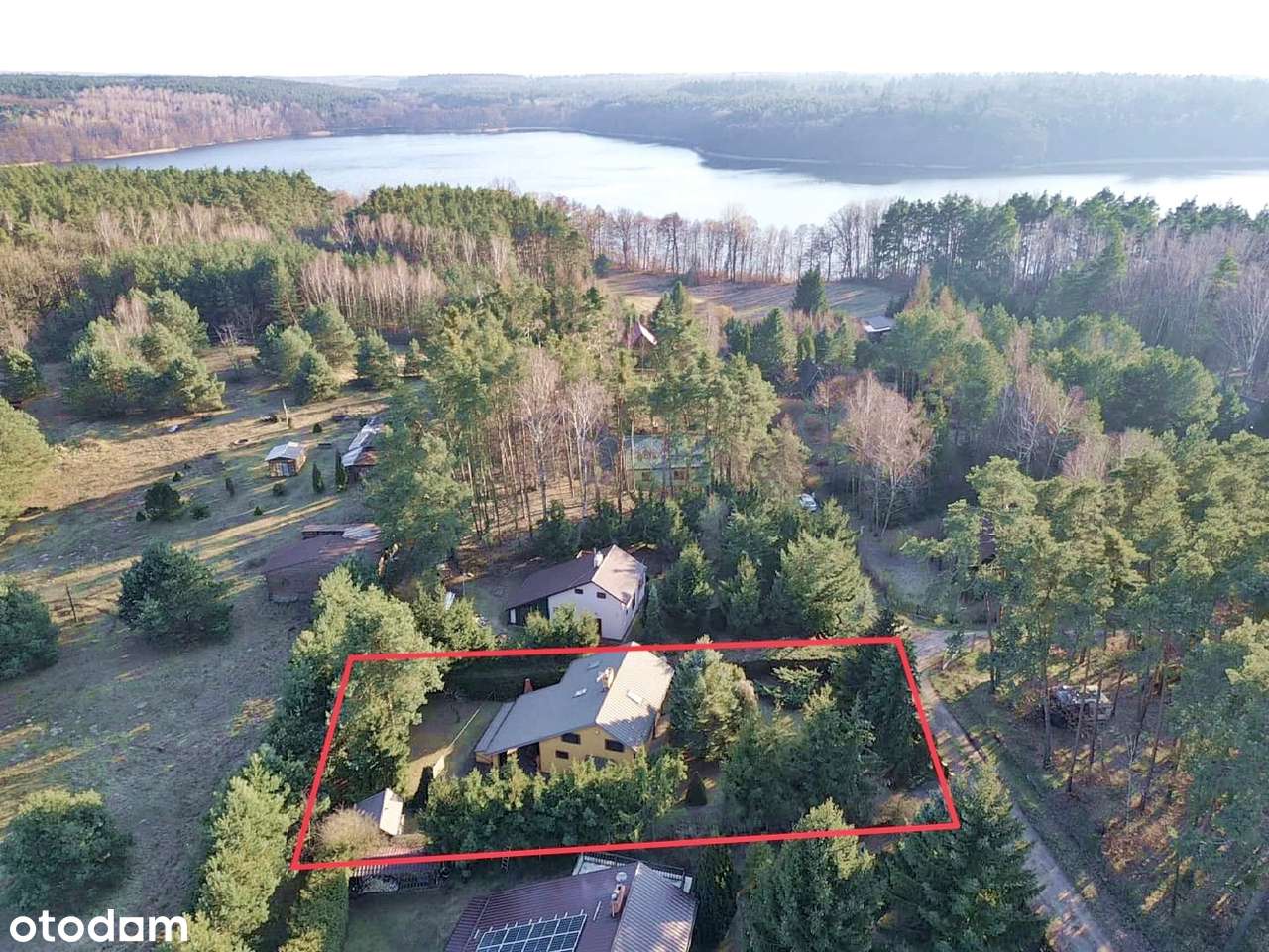 Dom nad jeziorem otoczenie lasów/5 pok/110m2/Chomiąża Szlachecka-1