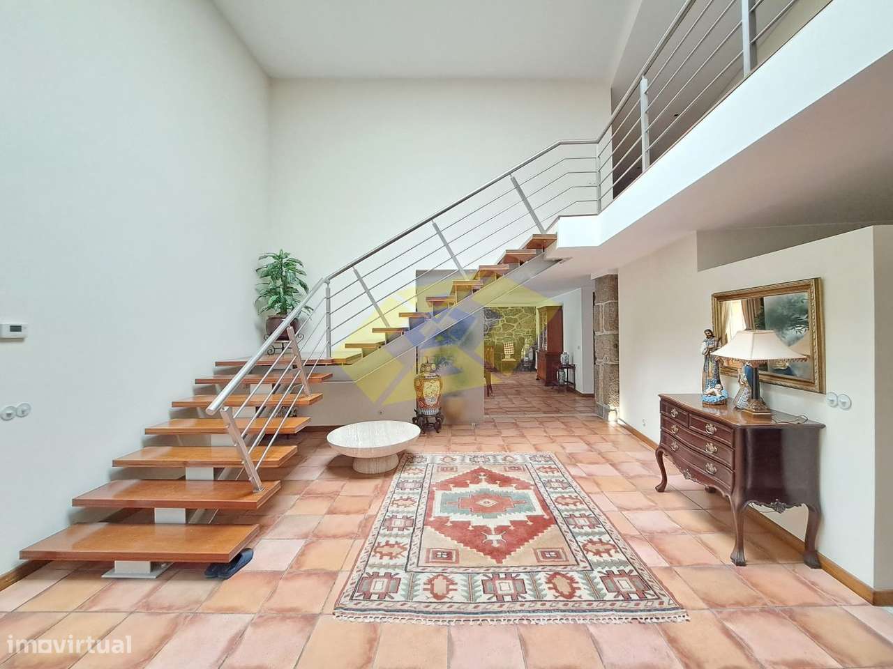 Moradia T3 em Pombeiro + Terreno Rústico-15