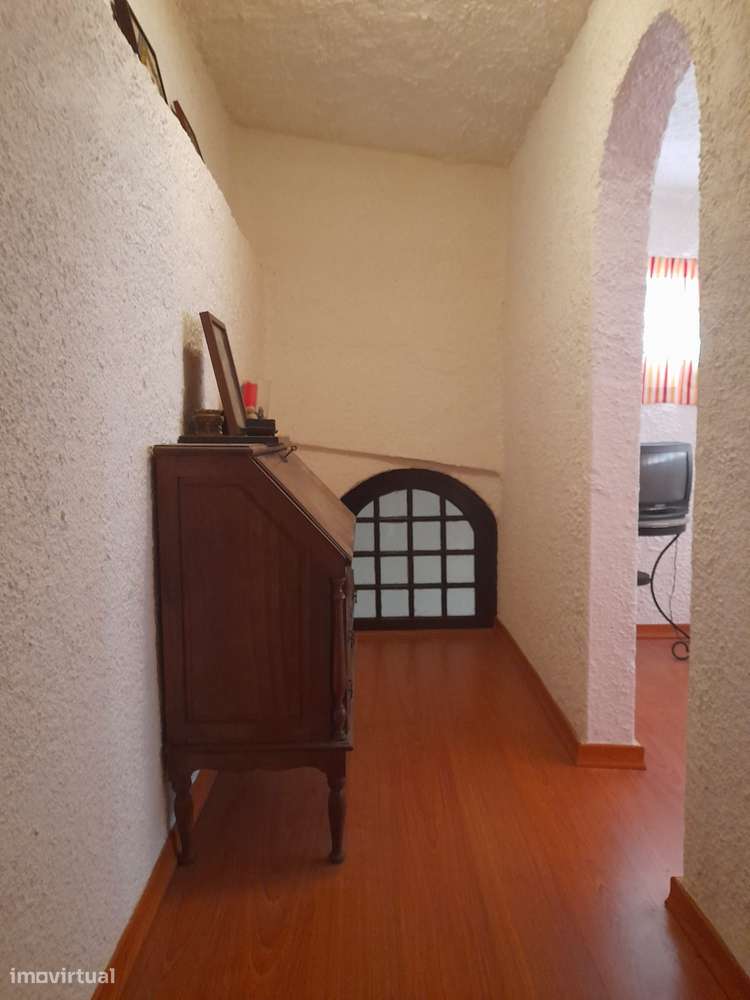 Azeitão/ Parque Natural Arrábida Quinta 7250 m2 com Moradia-11