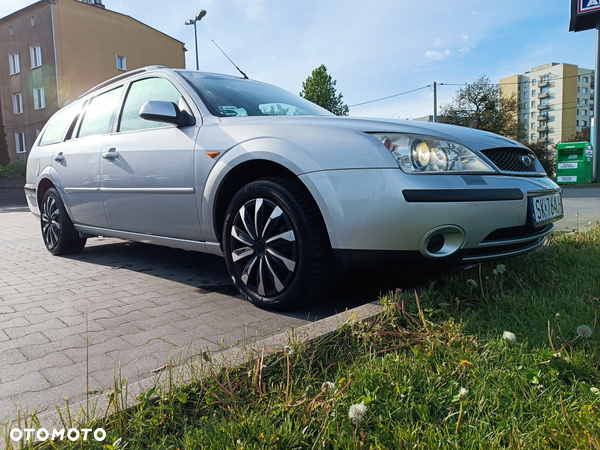 Ford Mondeo 2.0 Ghia - 1