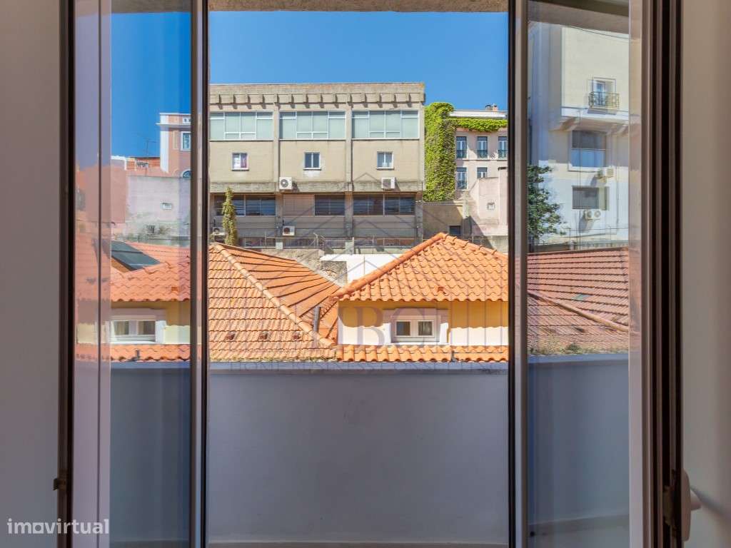 Apartamento T2 Remodelado por Arquiteto | Vista Rio Tejo | Avenida ...-29