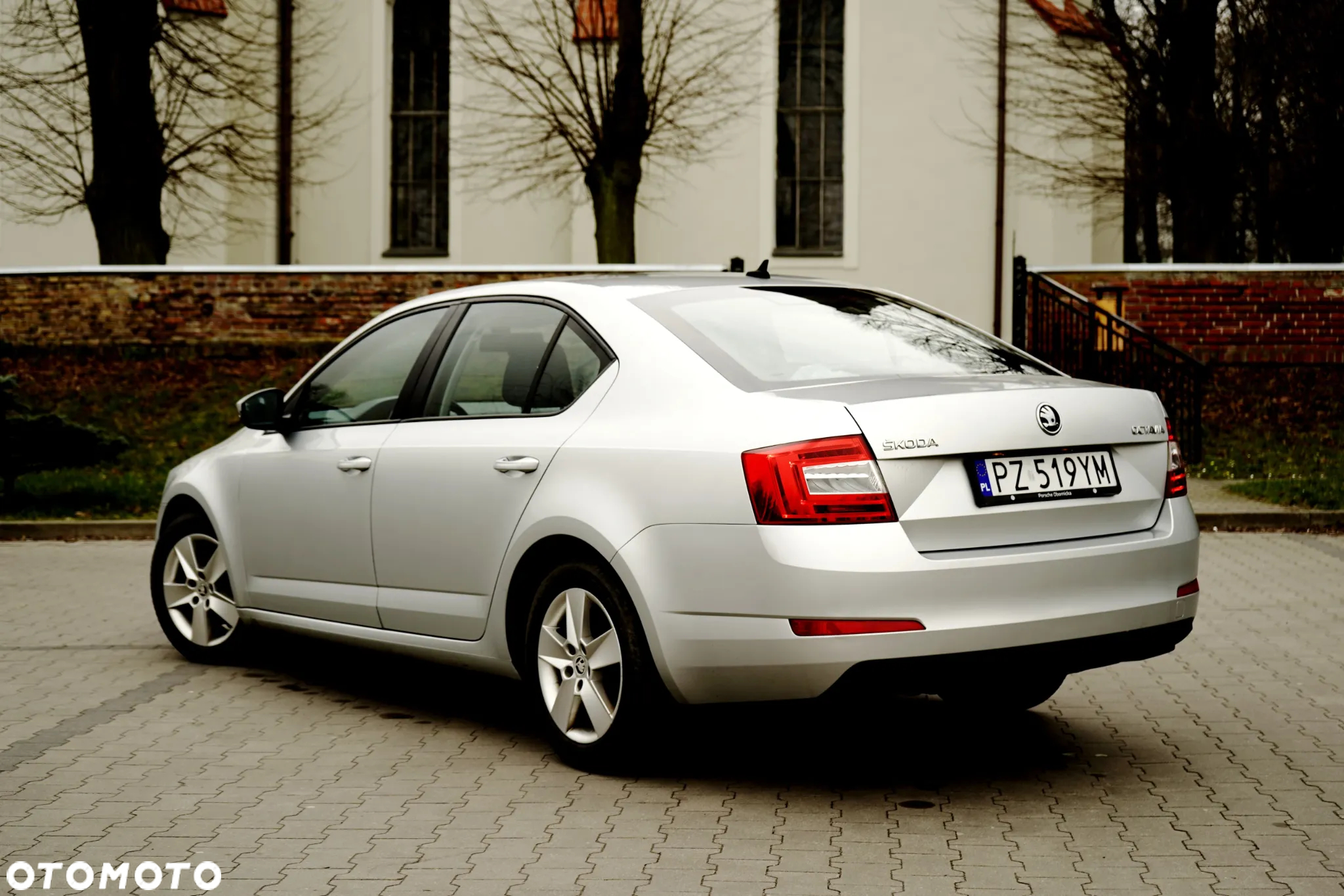 Skoda Octavia 2.0 TDI Ambition DSG - 11