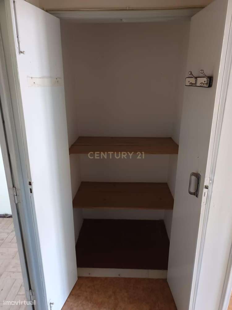 Espaçosa Moradia para Recuperação em Estremoz-5