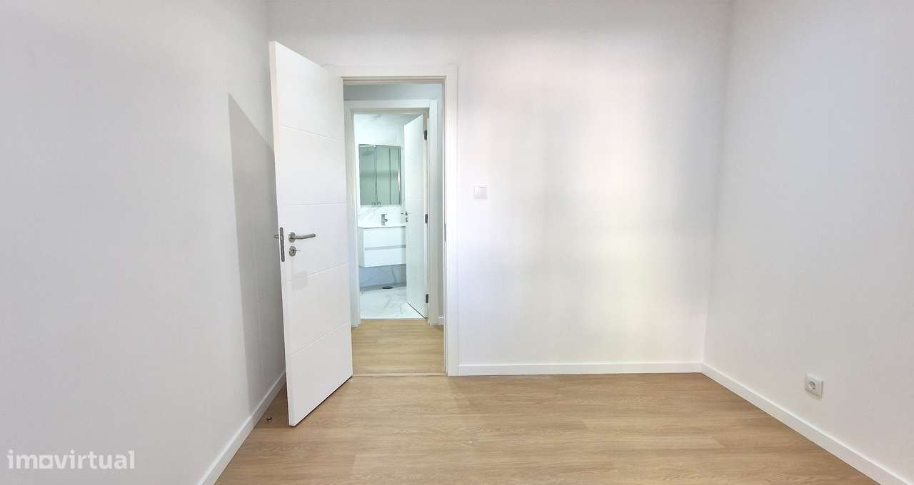 O Refúgio Ideal no T3 Remodelado na Falagueira - Modernidade e Confort - Grande imagem: 4/9