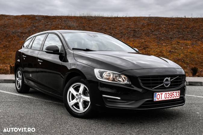 Volvo V60 D2 Geartronic - 1