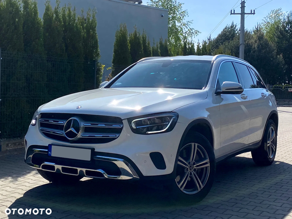 Mercedes-Benz GLC 300 4-Matic - 4