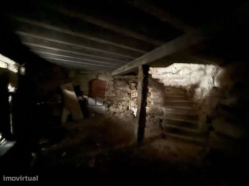 Casa para acabar de restaurar - Grande imagem: 4/12