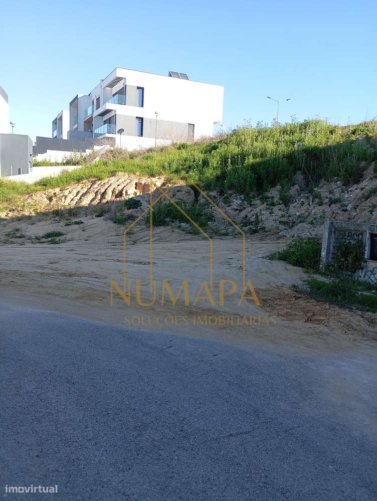 Terreno Urbano com Projeto Aprovado – Quinta da Genoveza-18