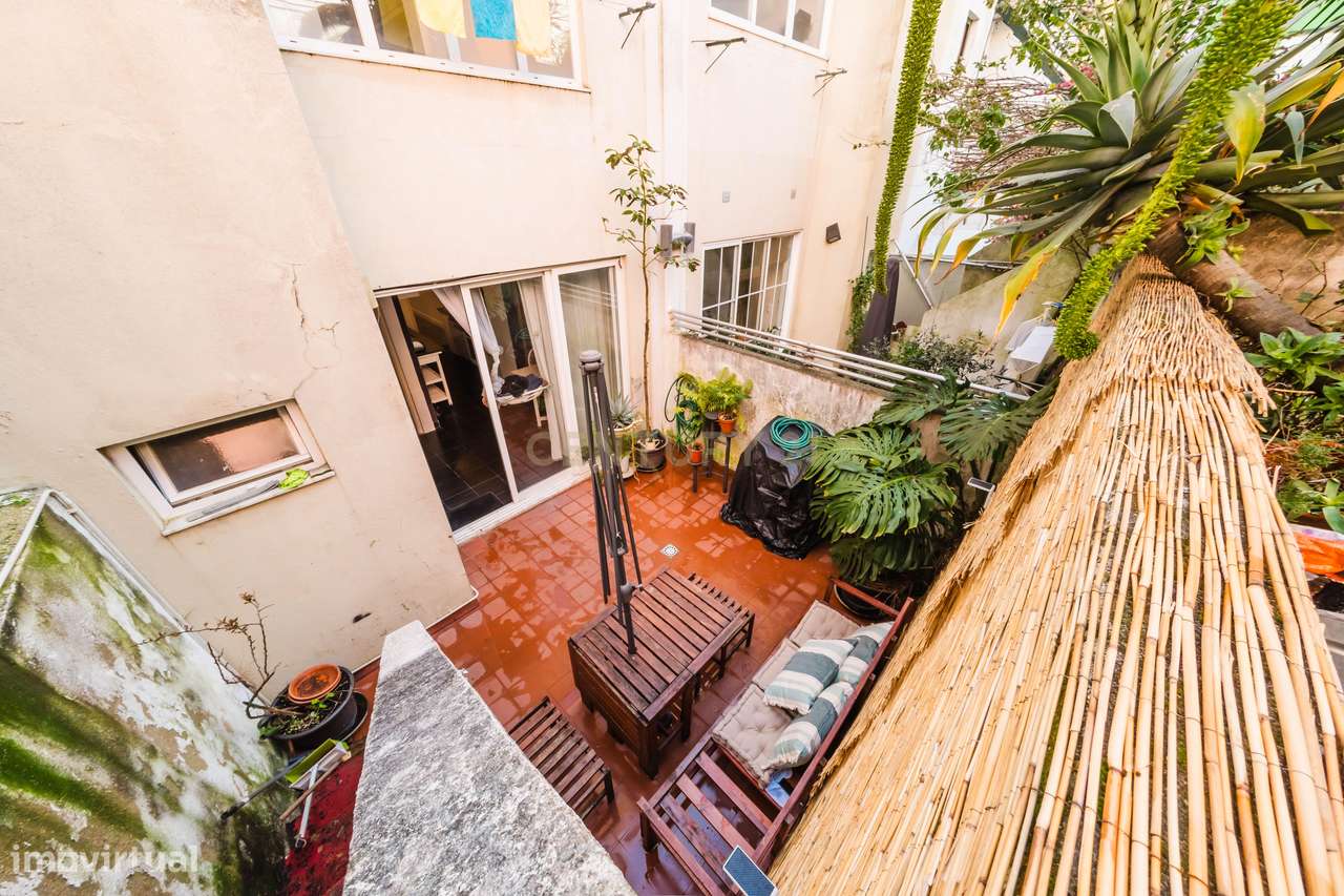 T2 com Amplo Terraço Privativo em Lisboa-29