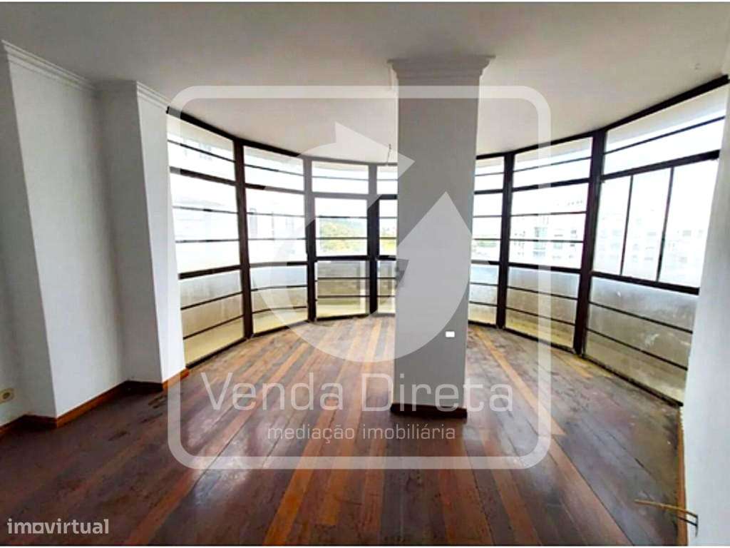 Apartamento T5 Duplex com Terraços Amplos e Vista Desafogada | Mem ... - Grande imagem: 2/23