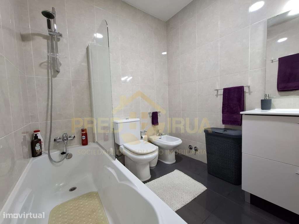 Excelente T2- Como Novo em Condominio fechado-10