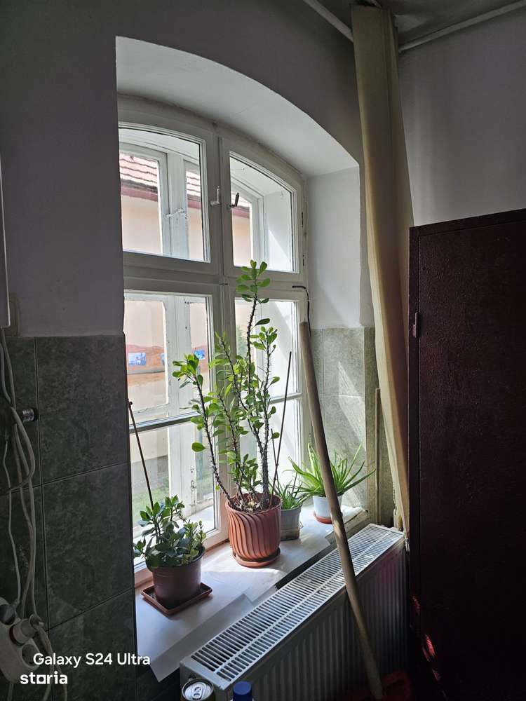 Corp de casa zona centrala,strada LUNGĂ!-10