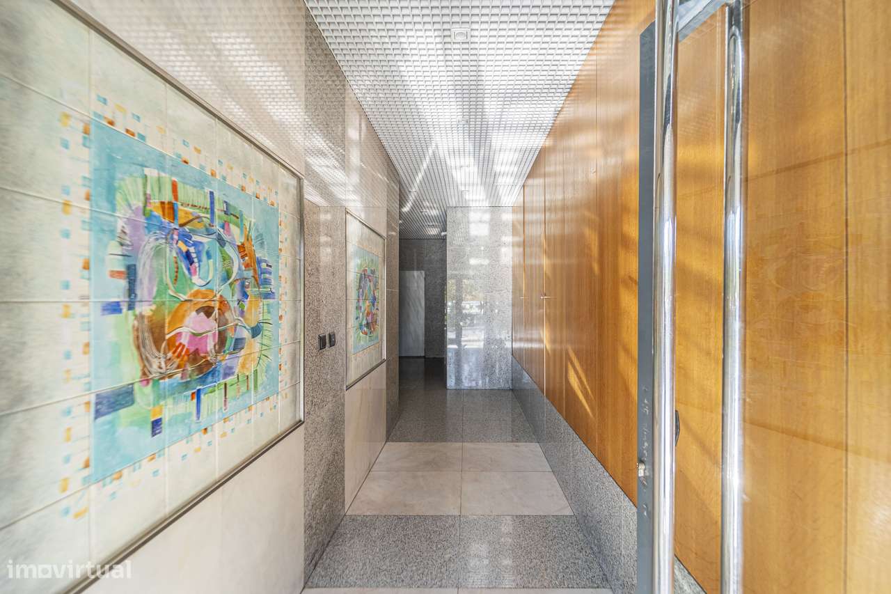 Apartamento T4 com Vista Rio no Alto do Restelo, Belém – 262 m²-42