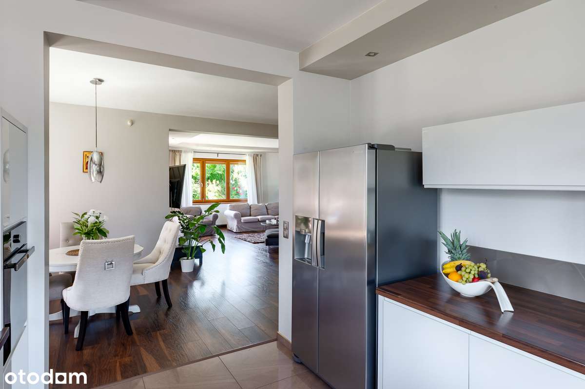 Przytulny dom wolnostojący w Wieliczce działka 10 ar-7