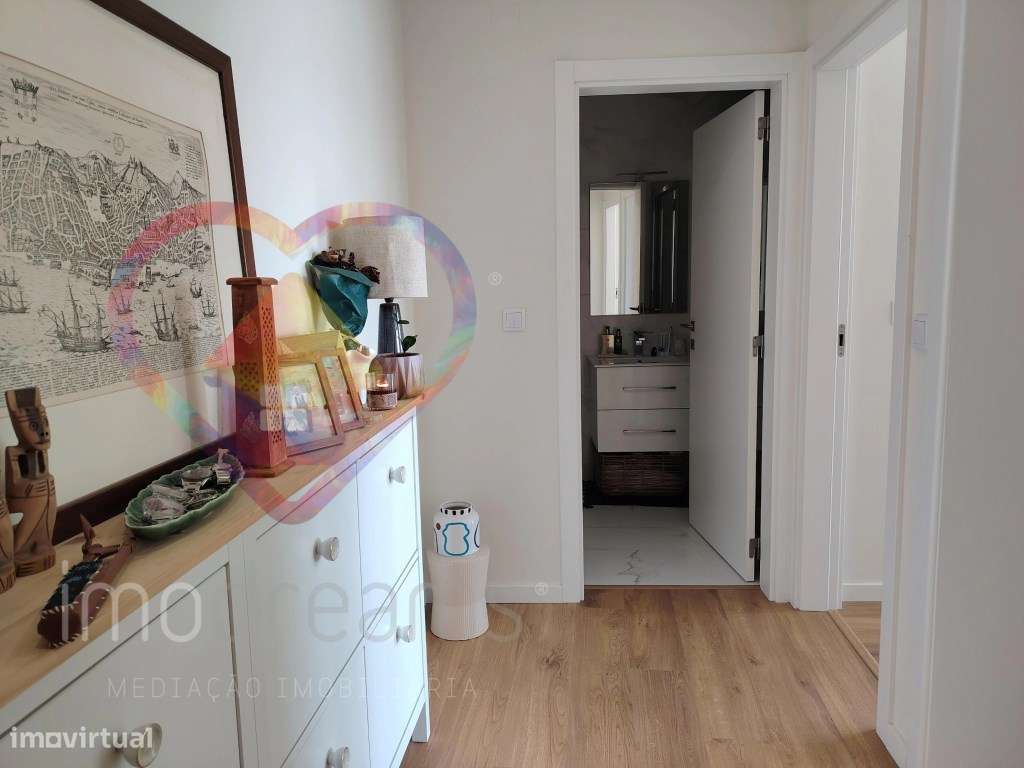 Apartamento T2 , Ultimo Piso, com vista Rio Tejo em Vialonga - Lisboa-14