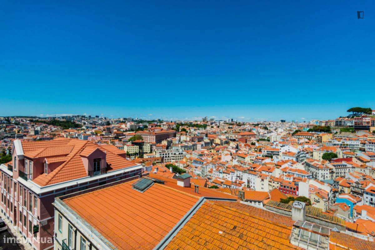 Apartamento com 2 quartos - localizado em Castelo Lisbon - Grande imagem: 2/7
