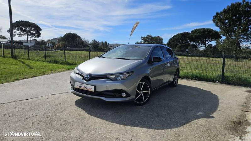 Toyota Auris 1.8 HSD Square Collection - 1