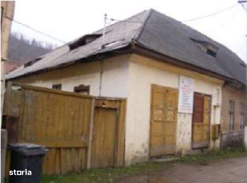 Vanzare apartament in casa veche si curte - Licitatie 14.10.2025-2