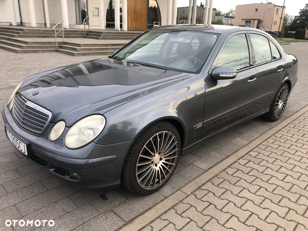 Mercedes-Benz Klasa E 200 Kompressor Classic - 1