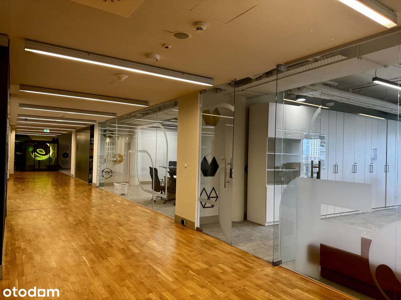 Nowoczesne biuro na Woli - CROWN SQUARE - Pełny obrazek: 5/9