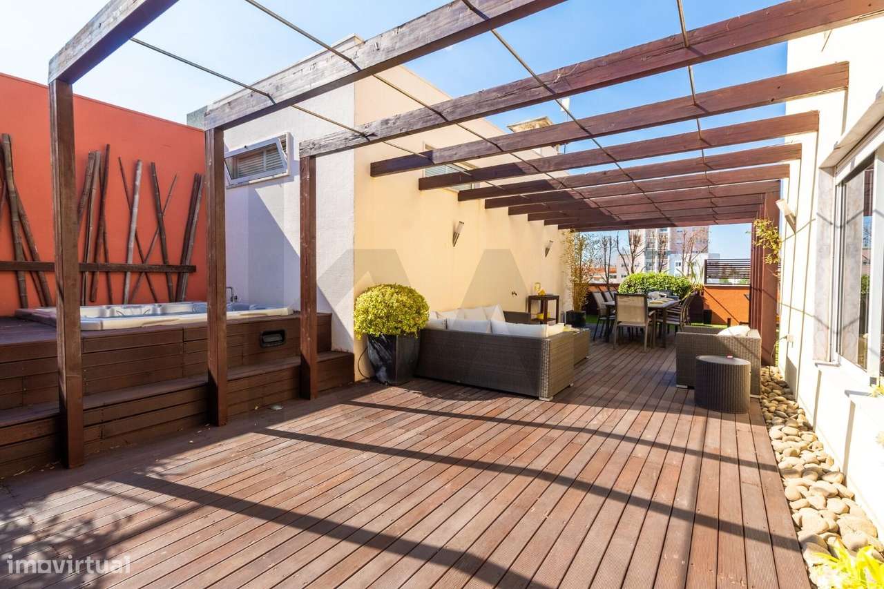 Laranjeiras | Penthouse Duplex T6 com 464m2, Terraço e Jacuzzi - Grande imagem: 3/55