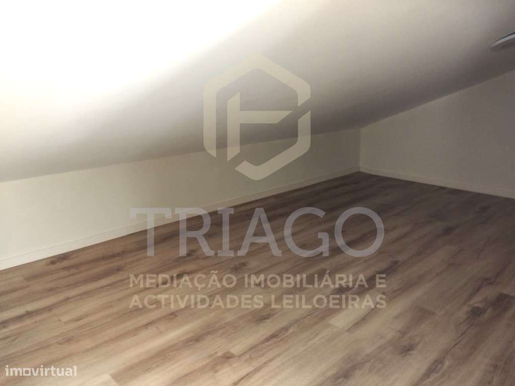 Moradia T2 mais 2 Assoalhadas Centro Benavente - Tudo à Sua Porta-20