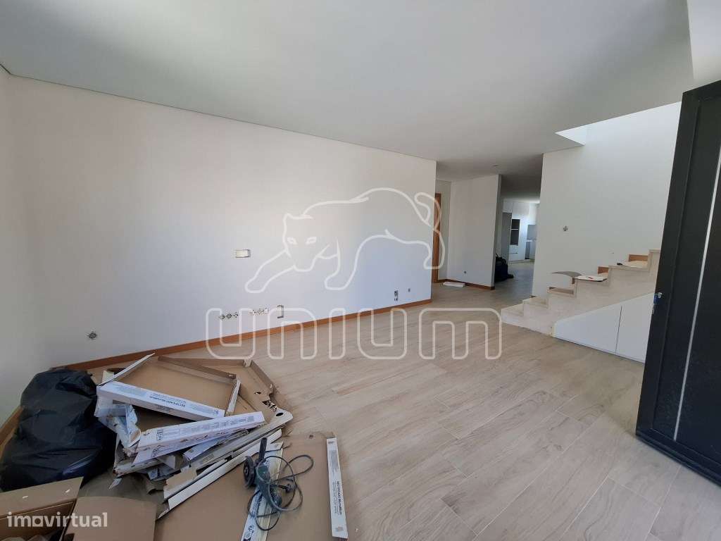 Moradia T3 em Areosa - Grande imagem: 4/20