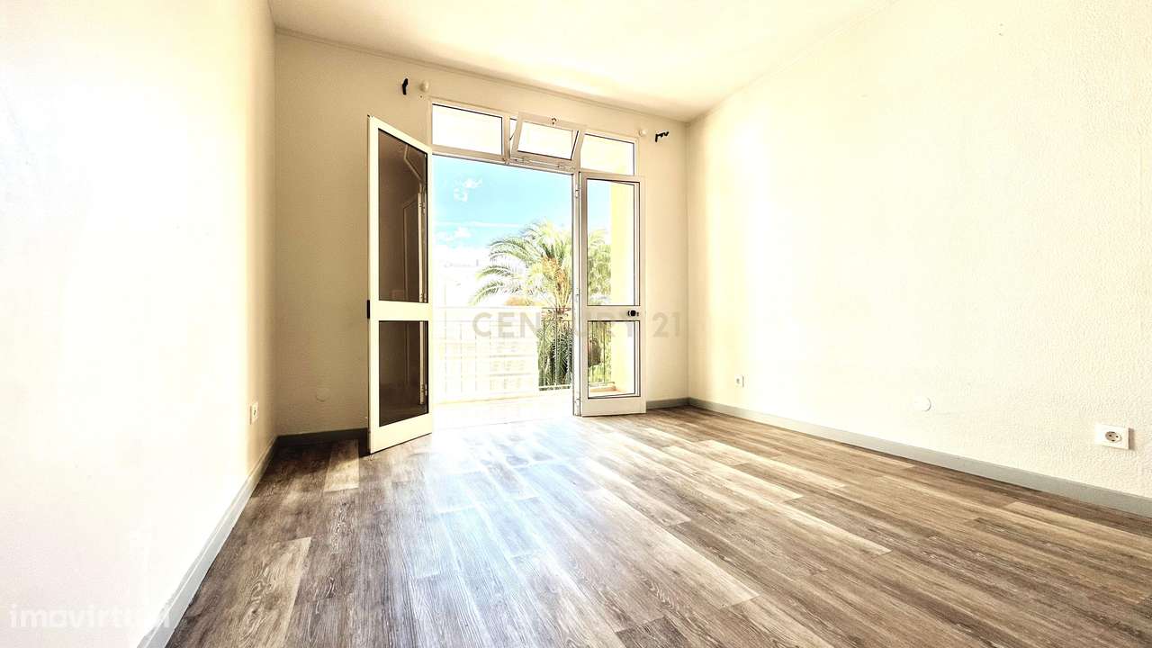 Prédio Urbano no Centro do Funchal – Oportunidade de Investimento - Lo-17